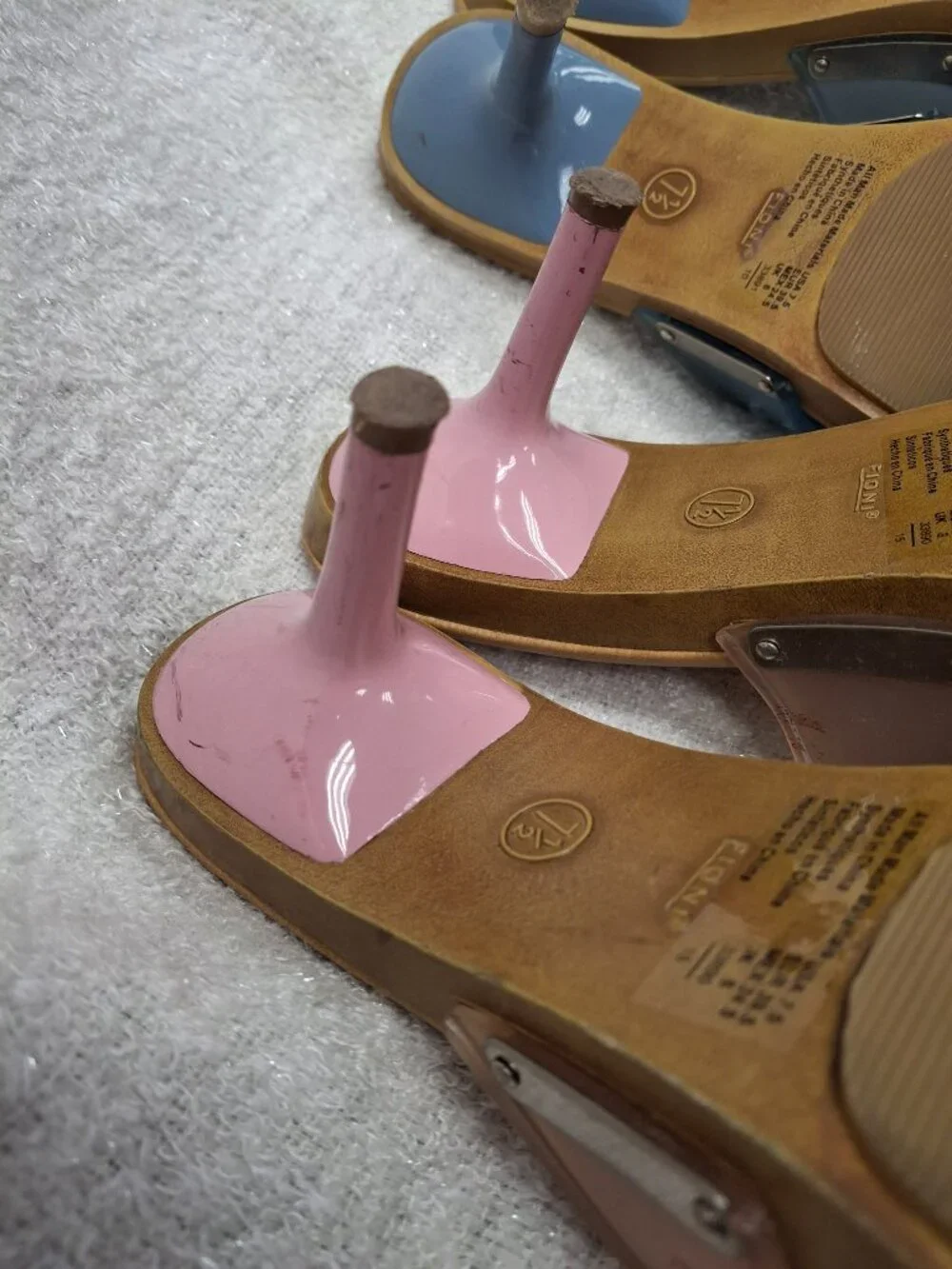FIONI Clothing these shoes